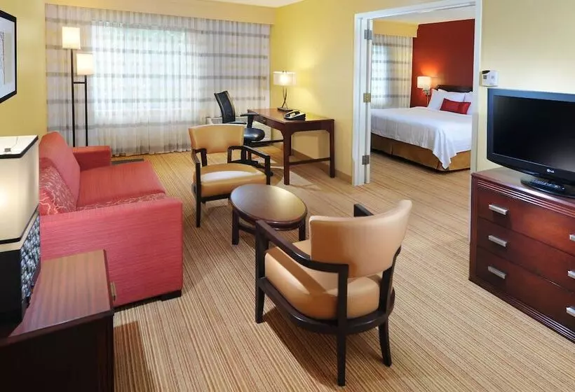 호텔 Courtyard By Marriott Houston Hobby Airport