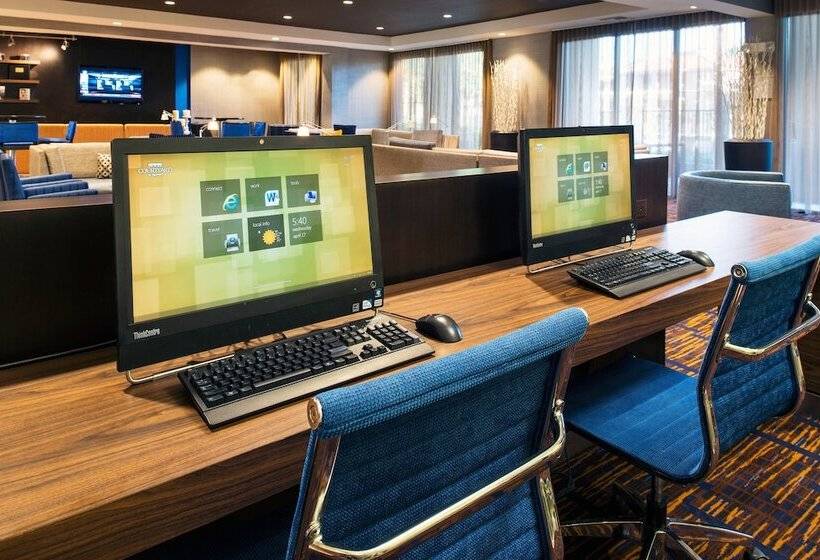 فندق Courtyard Palm Desert