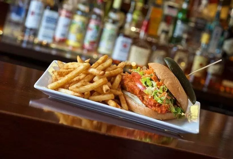 호텔 Courtyard Portland Downtown/convention Center