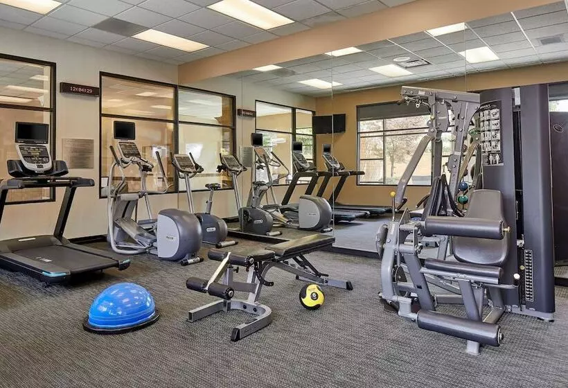 호텔 Courtyard Portland Downtown/convention Center