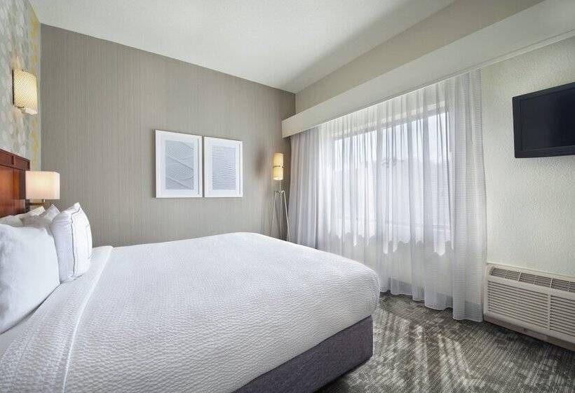 فندق Courtyard Mishawaka University Area