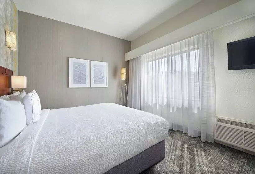 호텔 Courtyard Mishawaka University Area