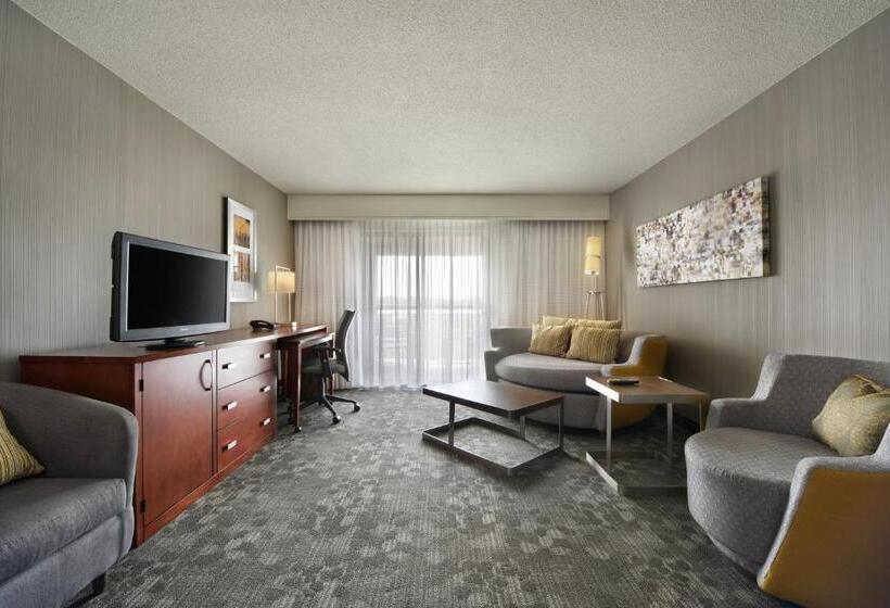 فندق Courtyard Mishawaka University Area