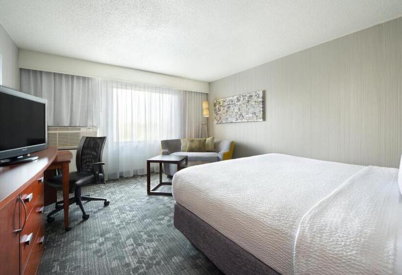 فندق Courtyard Mishawaka University Area