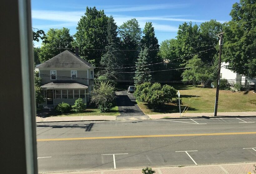 فندق Cranmore Inn