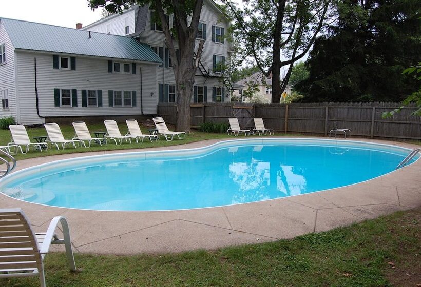 فندق Cranmore Inn