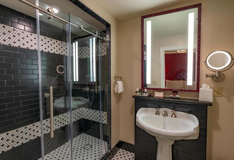 Hotel Dauphine Orleans