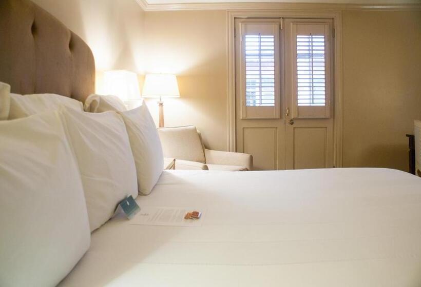 Hotel Dauphine Orleans