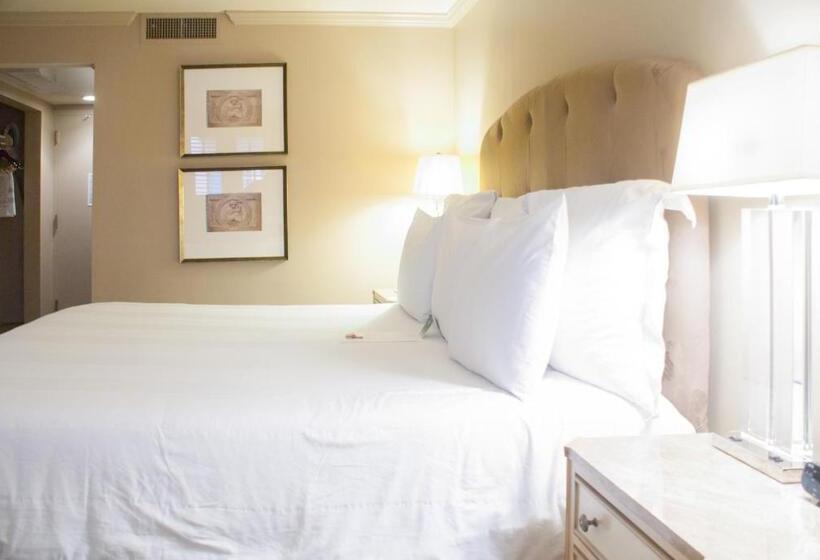 Hotel Dauphine Orleans
