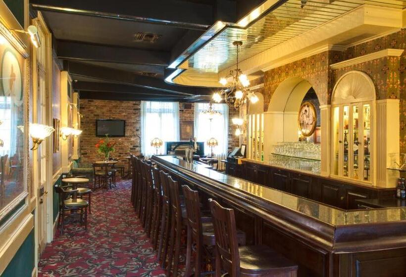 Hotel Dauphine Orleans