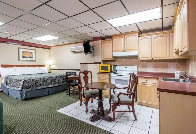هتل Days Inn By Wyndham Pittsburgh