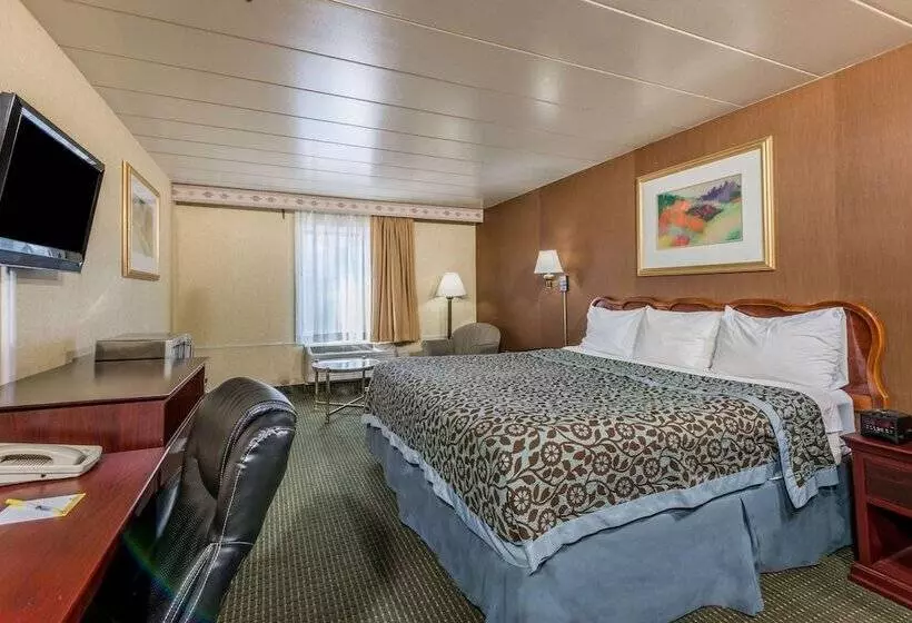 هتل Days Inn By Wyndham Pittsburgh