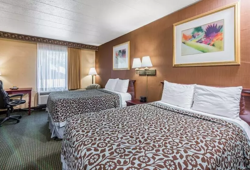 هتل Days Inn By Wyndham Pittsburgh