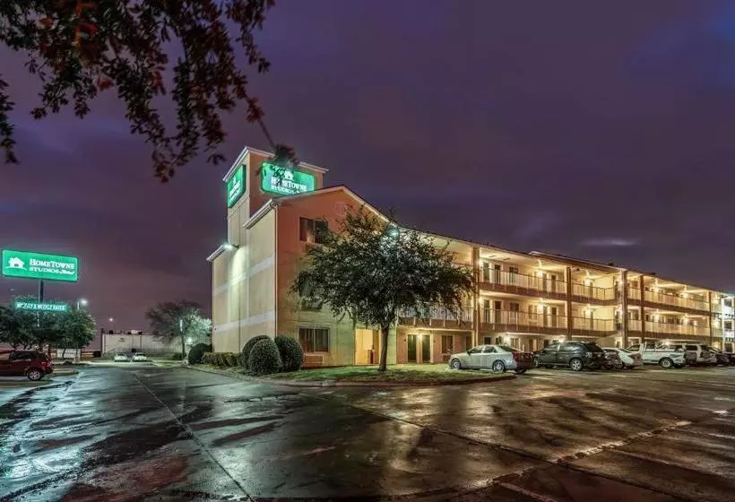 호텔 Hometowne Studios Dallas  Fort Worth