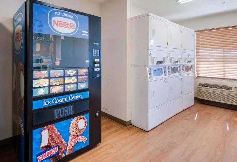 호텔 Hometowne Studios Dallas  Fort Worth