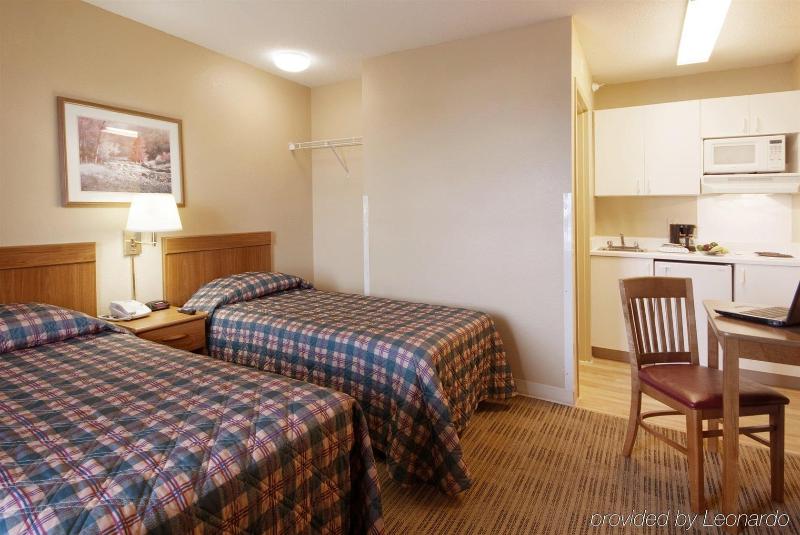 Отель Birch Hill Suites Kansas City – Independence