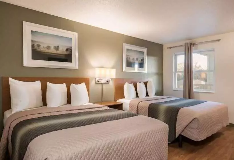 ホテル Birch Hill Suites Kansas City – Independence