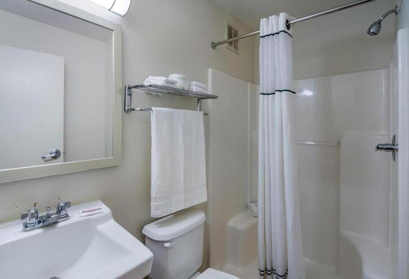 فندق Hometowne Studios By Red Roof Winston Salem University Pkwy