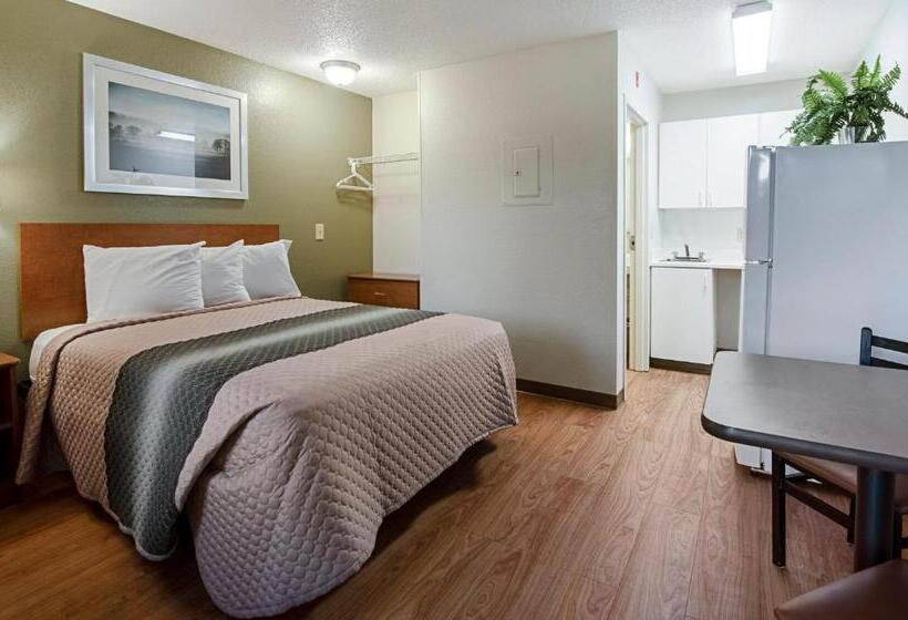 فندق Hometowne Studios By Red Roof Winston Salem University Pkwy