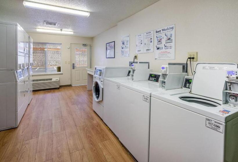 فندق Hometowne Studios By Red Roof Winston Salem University Pkwy