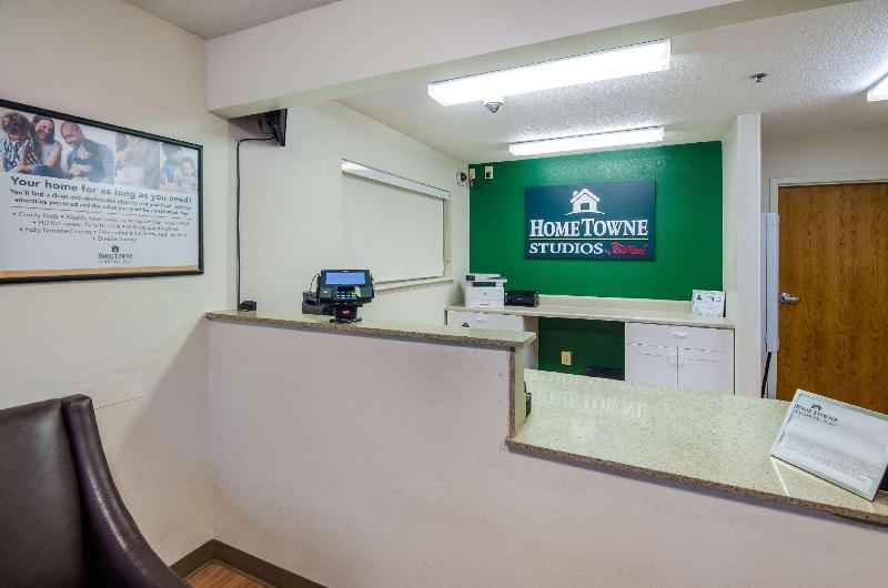 فندق Hometowne Studios By Red Roof Winston Salem University Pkwy