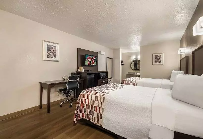 Отель Red Roof Inn Crossville