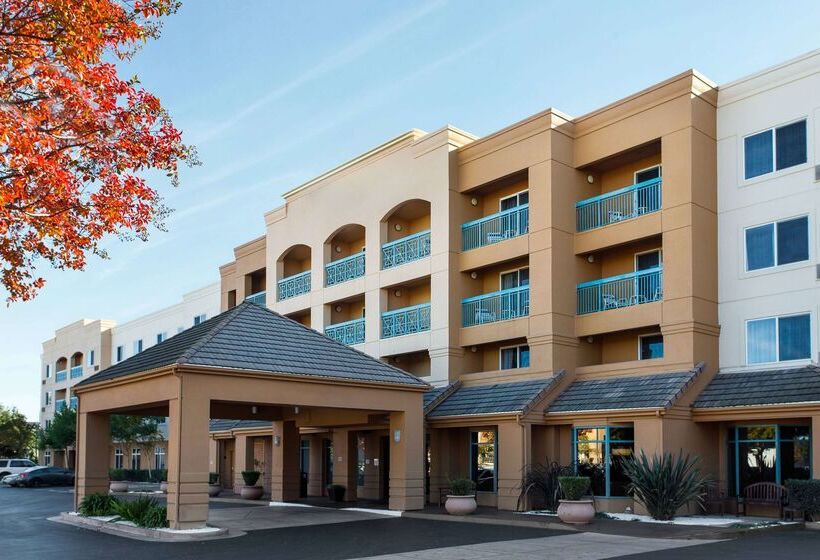 בית מלון כפרי Sonesta Select Pleasant Hill