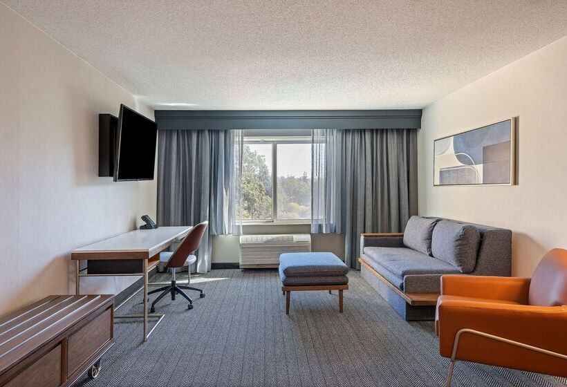 בית מלון כפרי Sonesta Select Pleasant Hill