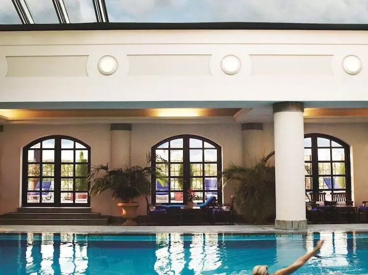 בית מלון כפרי The Charleston Place