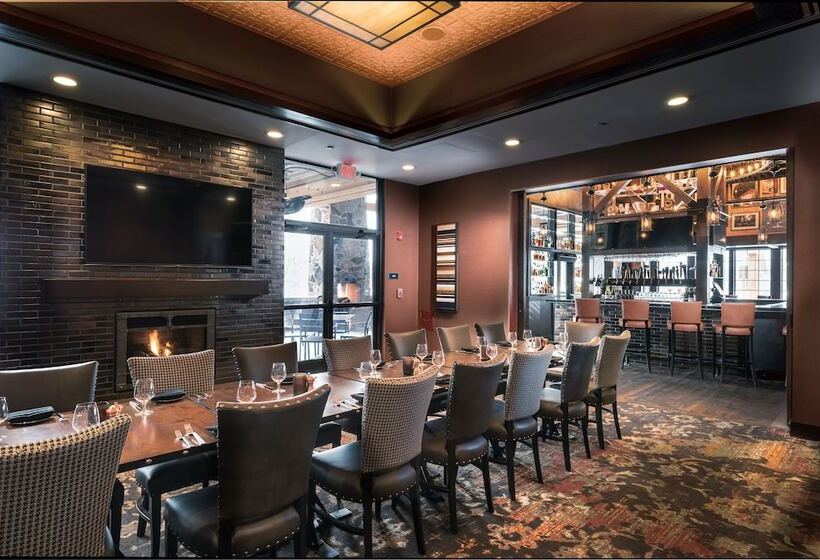 فندق The Craftsman Inn & Suites