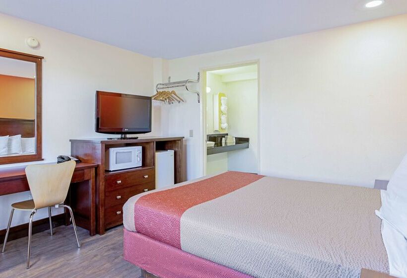 Motel 6 Pendleton, Or  West