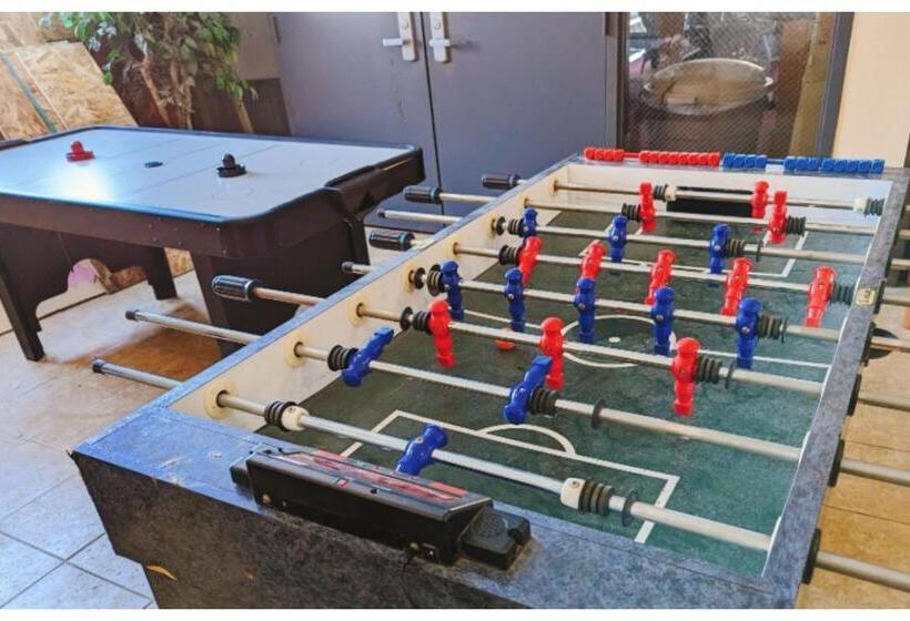 فندق على الطريق Asteria Inn And Suites