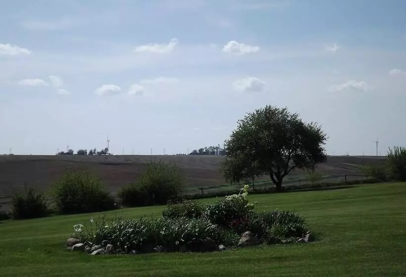 モーテル Crest Country Inn