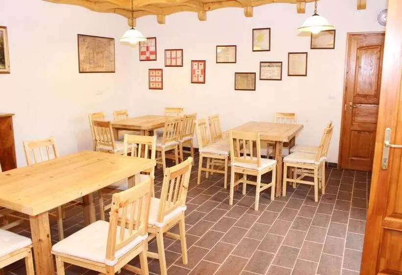 Hehl Pince Panzió