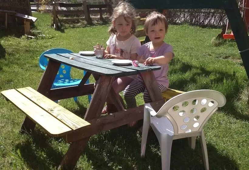 Hostelli Gasthof Rose