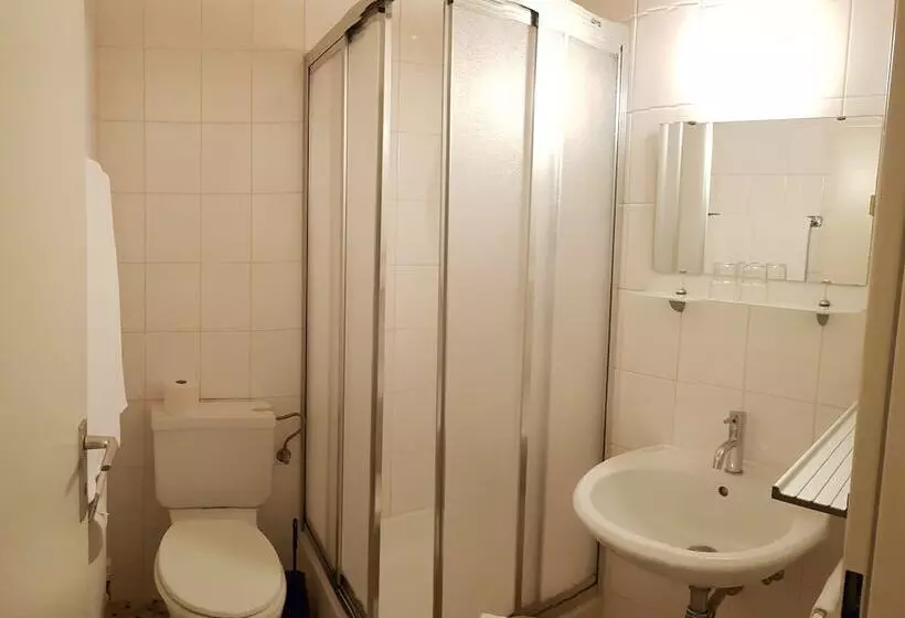 Hostelli Gasthof Rose