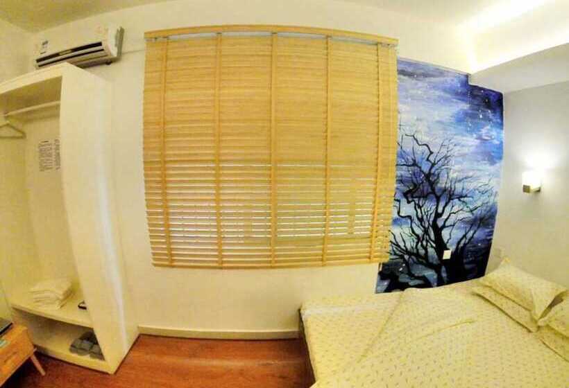 여관 Karma White Castle