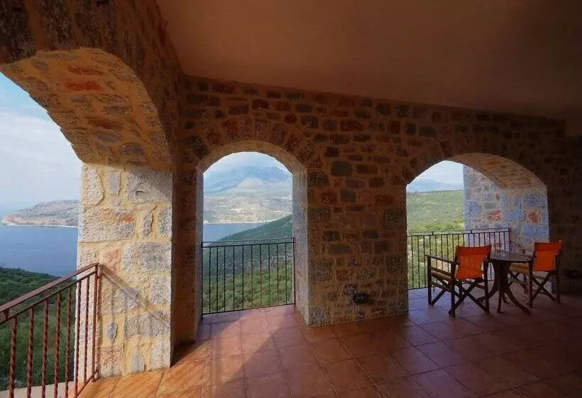 Hostelli Sofia Limeni View