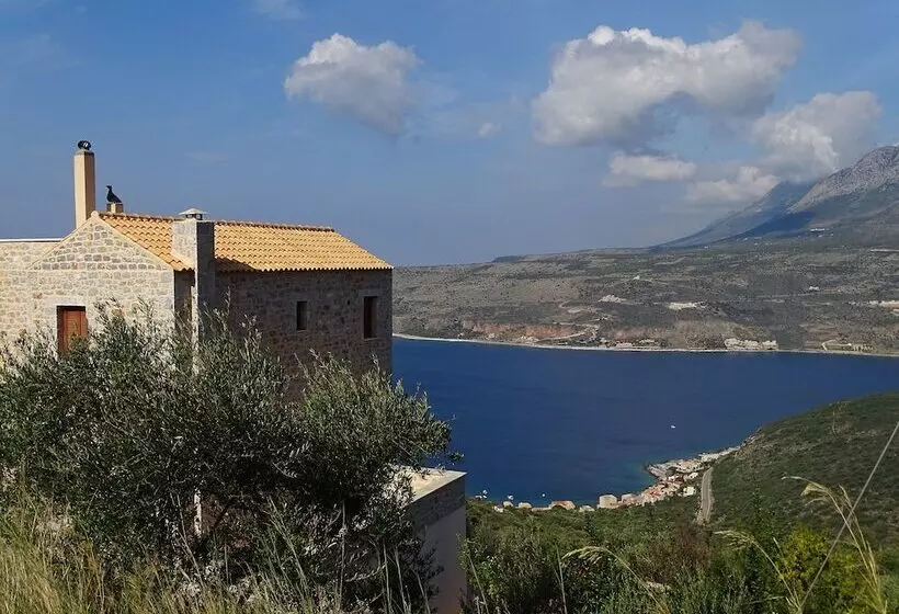 Hostelli Sofia Limeni View