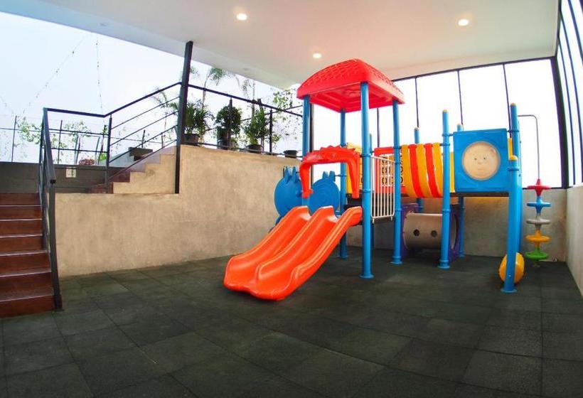 בית מלון כפרי Aviary Bintaro