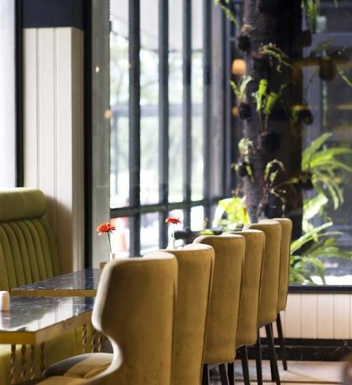 בית מלון כפרי Aviary Bintaro