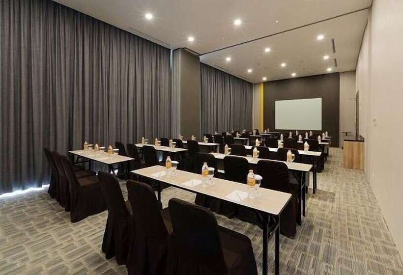 בית מלון כפרי Aviary Bintaro