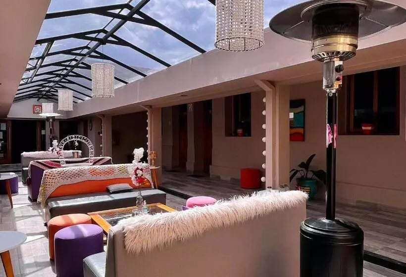 ホテル Colonial Tafi Del Valle By Dot Tradition