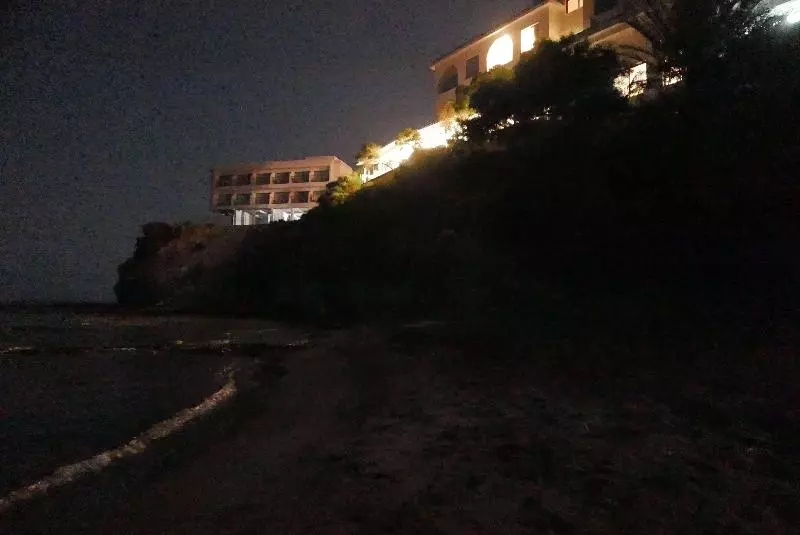 هتل E.j. Pyrgos Bay