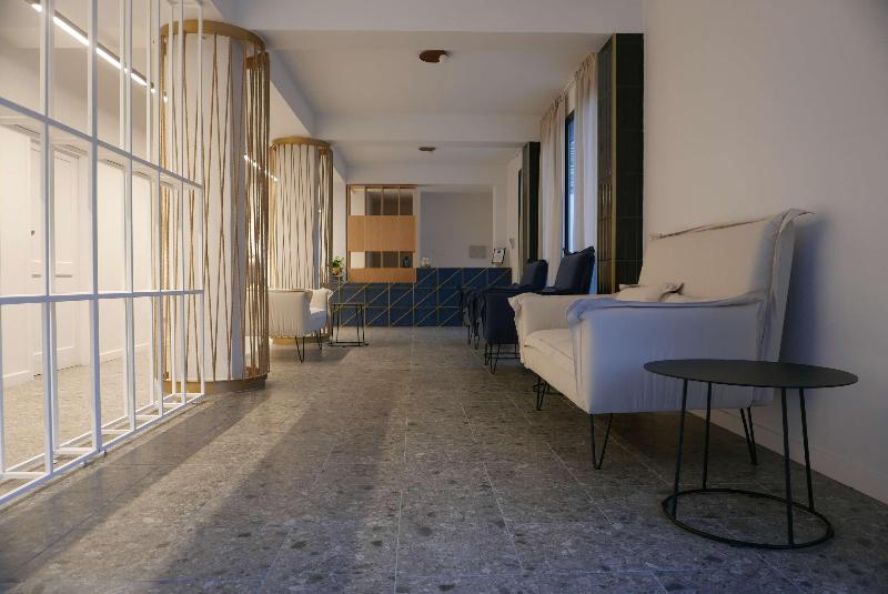 هتل E.j. Pyrgos Bay