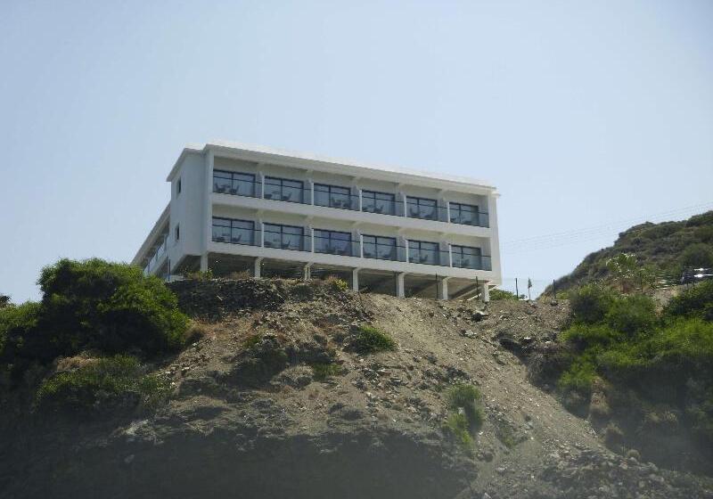 هتل E.j. Pyrgos Bay