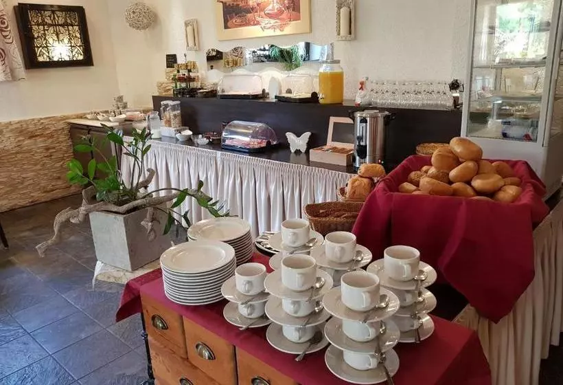 Majatalo Zur Brücke