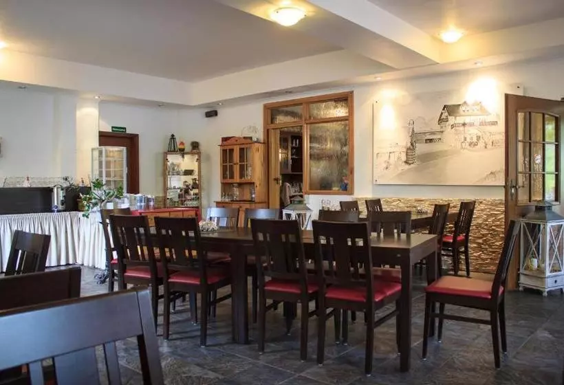 Majatalo Zur Brücke