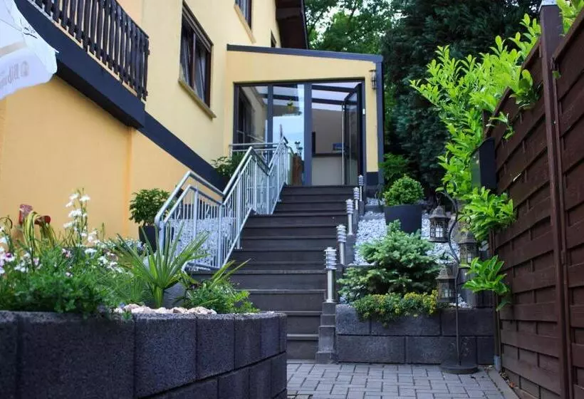 Majatalo Zur Brücke