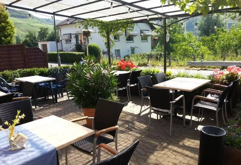 Majatalo Zur Brücke